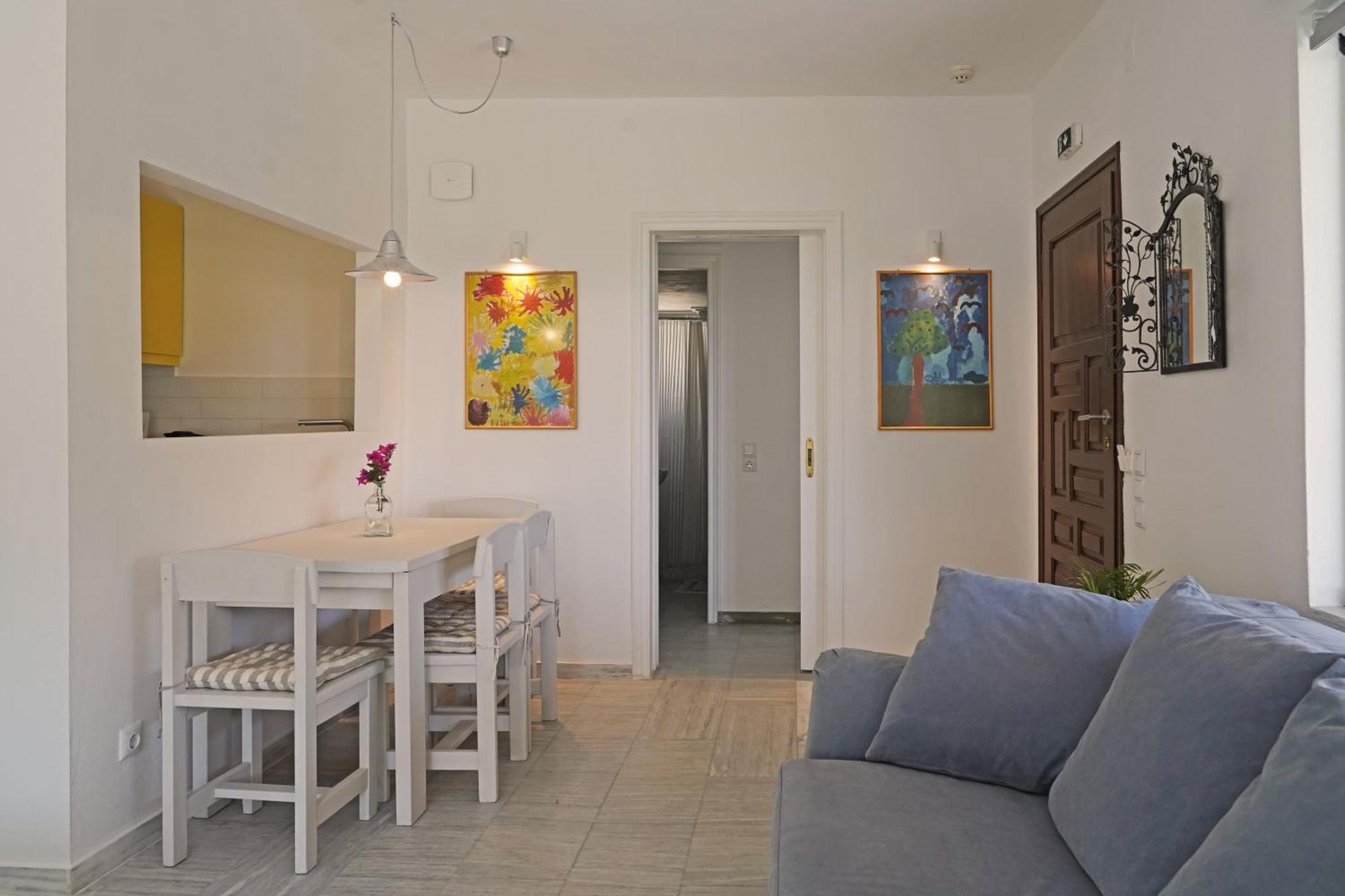 אפרטהוטל קלמאטה Polas Residencies חדר תמונה