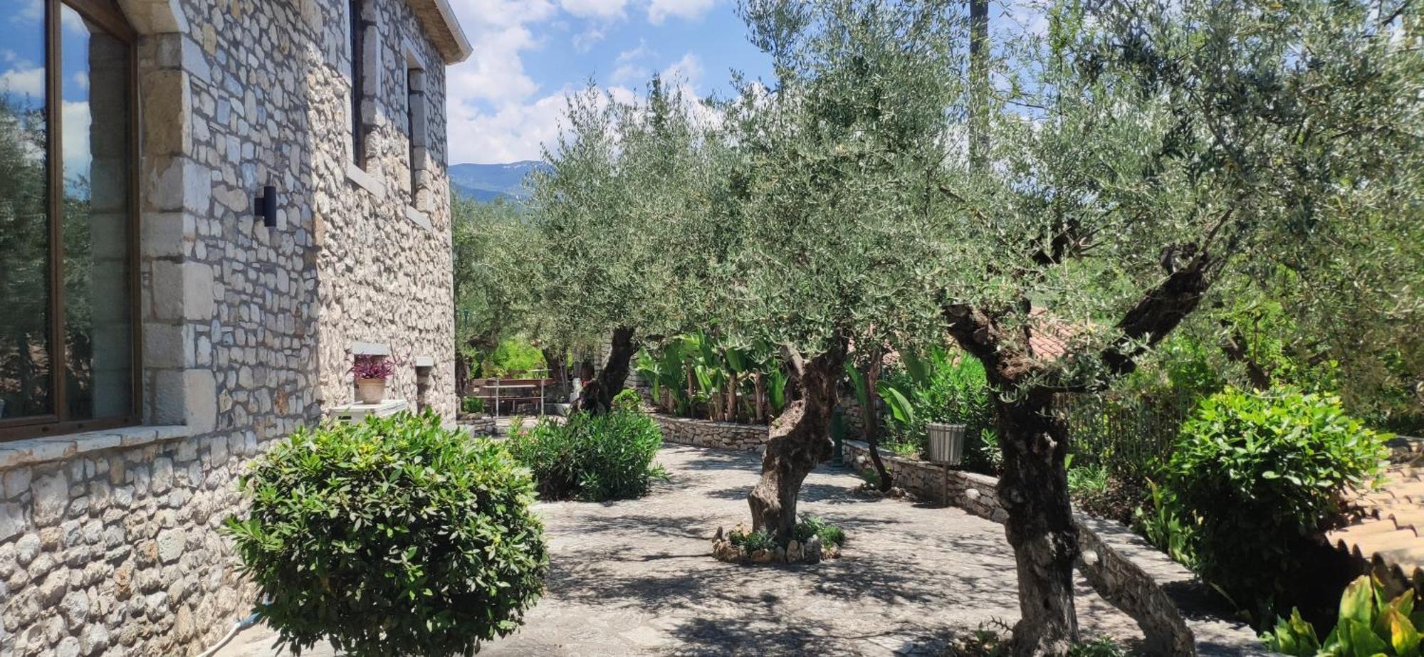 אפרטהוטל קלמאטה Polas Residencies מראה חיצוני תמונה