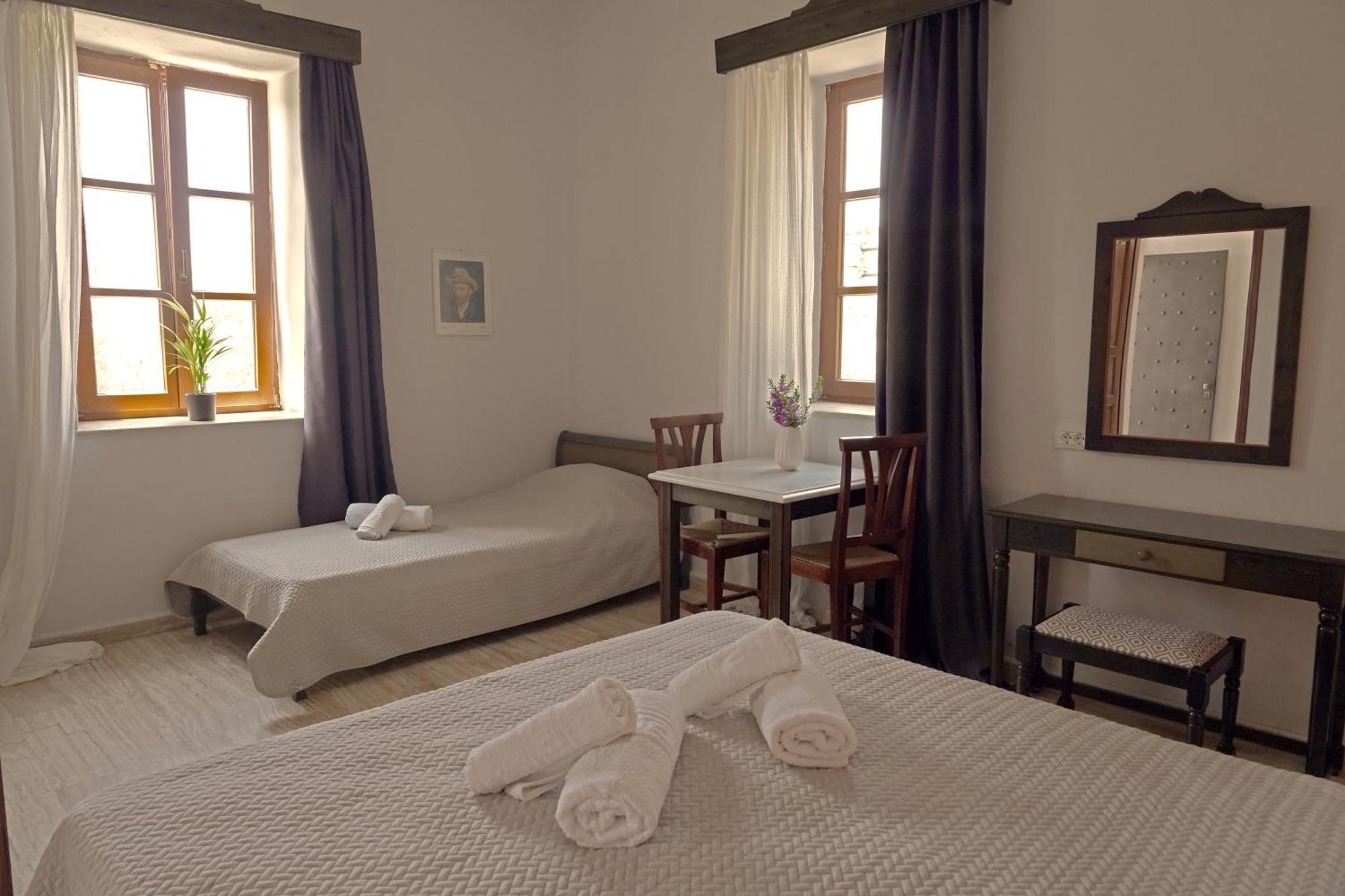 אפרטהוטל קלמאטה Polas Residencies חדר תמונה