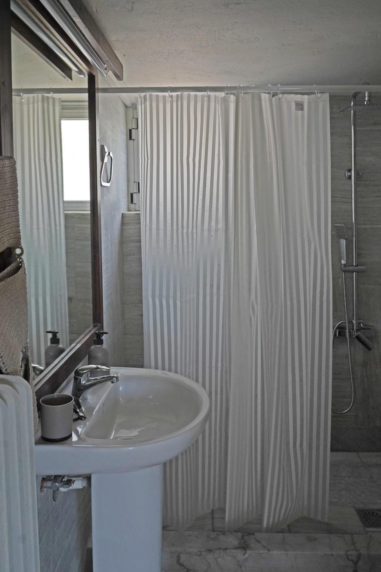 אפרטהוטל קלמאטה Polas Residencies חדר תמונה